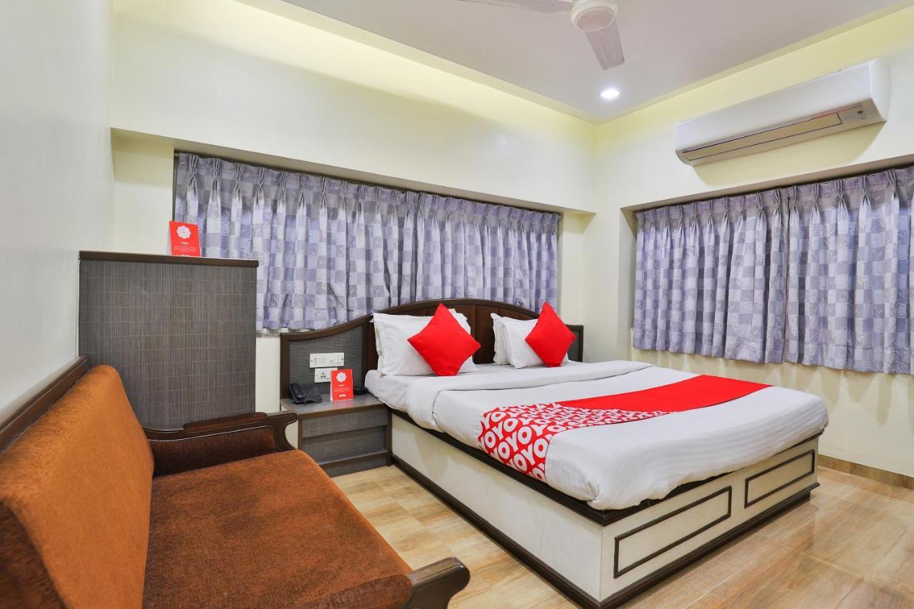 Oyo 17117 Hotel Rainbow Vadodara Buitenkant foto